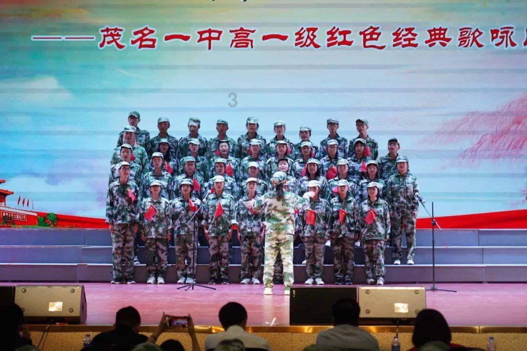“杀人犯”事迹写入教科书，被当英雄18年，东窗事发判无期